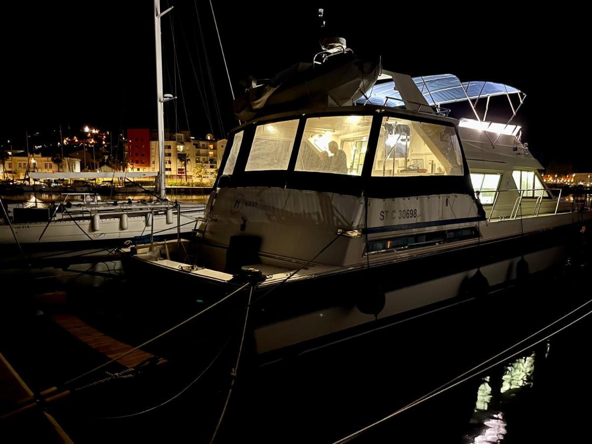 Navi Yacht A Sete, 2 A 8 Couchages, Privatif Hotel Екстериор снимка