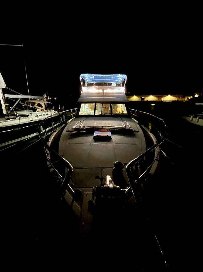 Navi Yacht A Sete, 2 A 8 Couchages, Privatif Hotel Екстериор снимка