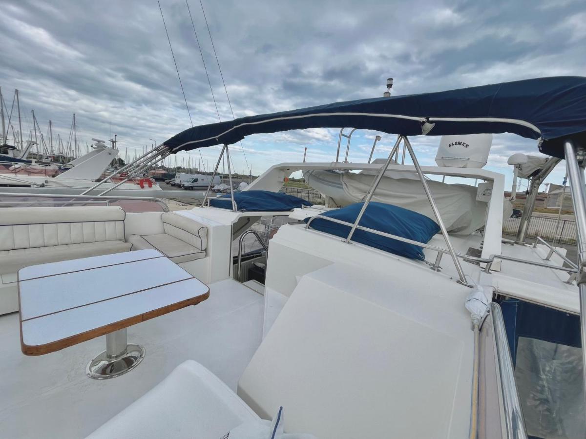 Navi Yacht A Sete, 2 A 8 Couchages, Privatif Hotel Екстериор снимка