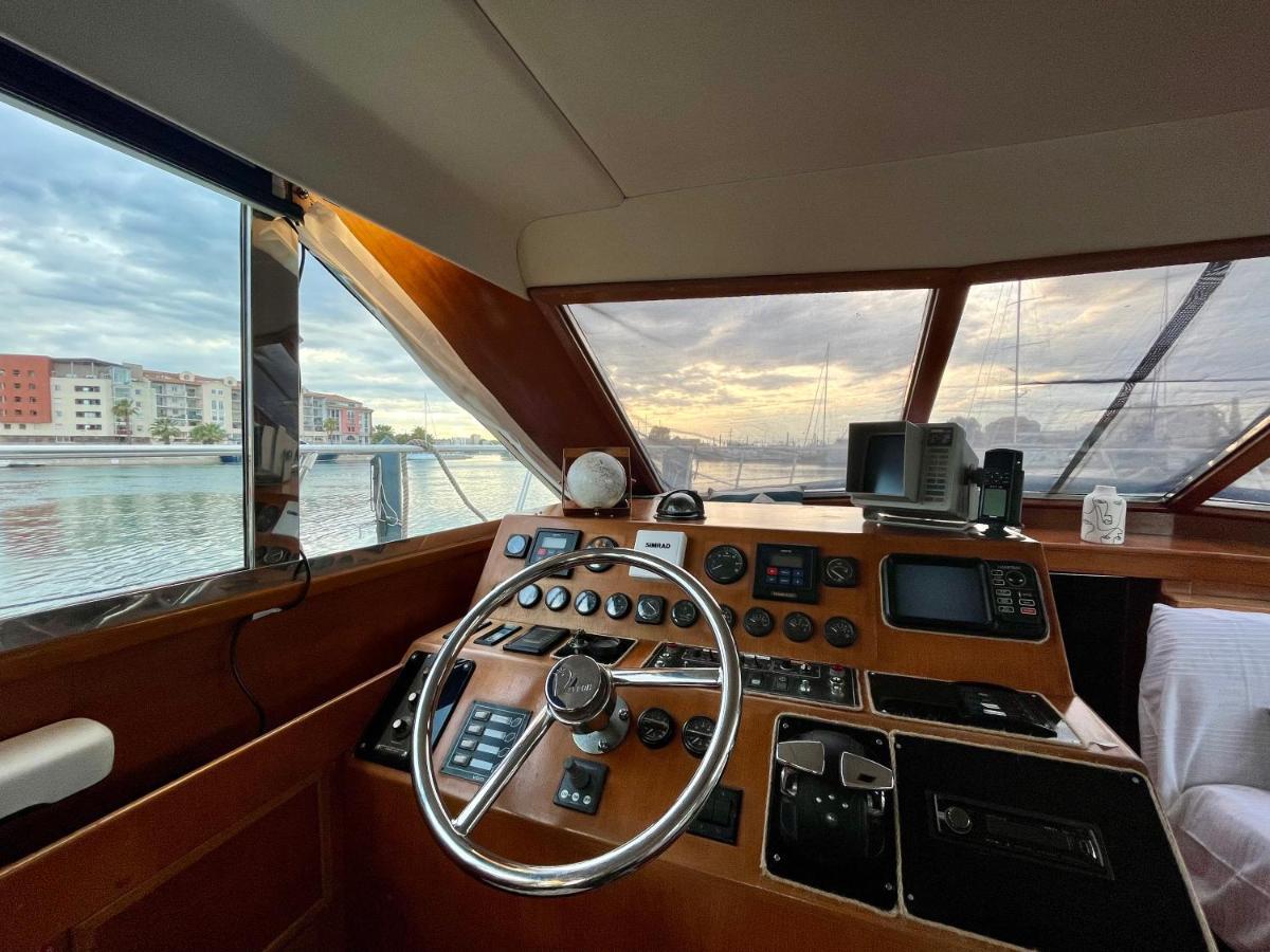 Navi Yacht A Sete, 2 A 8 Couchages, Privatif Hotel Екстериор снимка